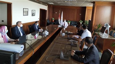 «الري» تستعرض دراسة إعادة تأهيل ترعتي نجع حمادي