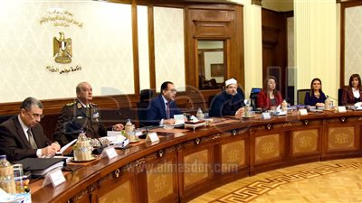 رئيس الوزراء يناقش استعدادات مصر لرئاسة الاتحاد الأفريقي