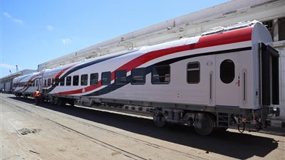 وزير النقل: وصول 28 عربة سكة حديد جديدة إلى ميناء الإسكندرية