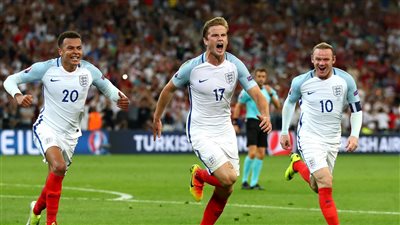 فيديو: إنجلترا تخطف فوزا ثمينا من ويلز لتتصدر المجموعة الثانية