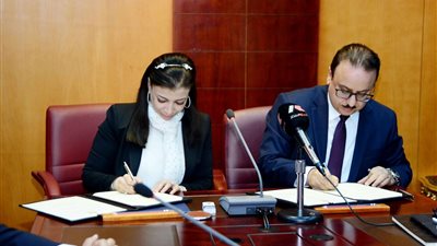 خورشيد توقع بروتوكول مع الاتصالات بـ49 مليون جنيه لميكنة خدمات 
