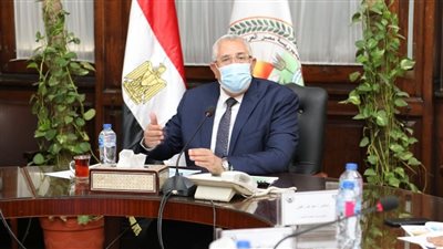 القصير: إنفاق مئات المليارات على التوسع الزراعي الأفقي و«معالجة المياه»