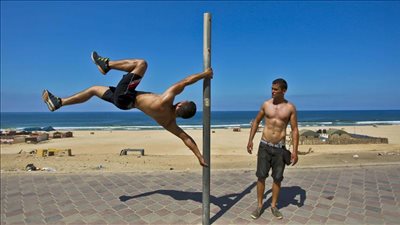 وسط الحصار .. 