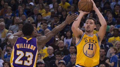 وريورز البطل يواصل تألقه في دوري السلة الأمريكي