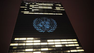 مسلحون يهاجمون قاعدة للأمم المتحدة بشمال مالي