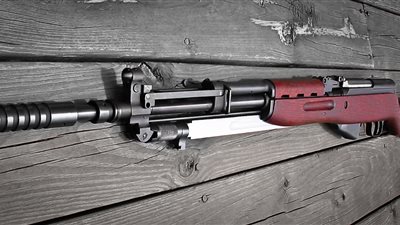 مدير شركة صربية: الأسلحة المستخدمة في هجمات باريس صنعت في صربيا