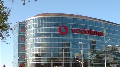 فودافون واتصالات: ندرس شراء تراخيص الجيل الرابع