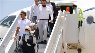 وصول أول طائرة لشركة مصر للطيران إلى مطار برنيس الدولي