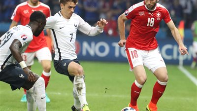 فرنسا تتعادل مع سويسرا وتتصدر مجموعتها ببطولة أوروبا