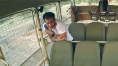 شاهد: رد فعل سيد معوض بعد ظهور أسد 