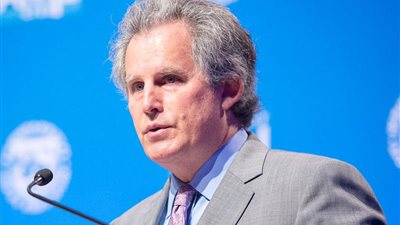 تباين الآراء حول مصير أسعار الفائدة خلال العام الجاري 