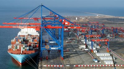 تدشين الرئيس مشروع تنمية شرق بورسعيد يتصدر عناوين الصحف