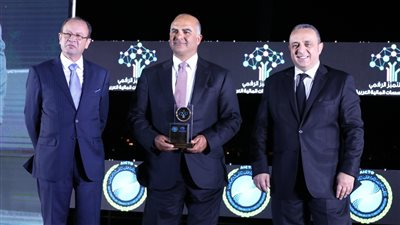 بنك مصر يحصد جائزة الأفضل في الابتكار الرقمي لعام 2020-2021