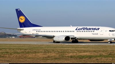 طائرة ألمانية تهبط في مطار هامبورج بعد تهديد بوجود قنبلة