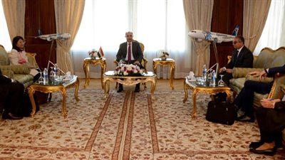 «المصرى» يبحث مع وفد البنك الدولي دعم الاستثمارات بقطاع الطيران المدنى