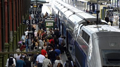 باريس.. إخلاء محطة قطارات بسبب 