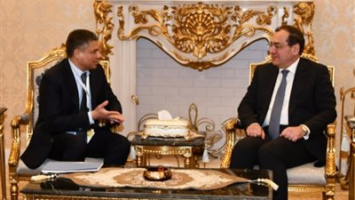 وزير البترول يبحث مع رؤساء شركات عالمية أنشطة الحفر بمصر 