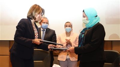 البنك الأهلي يوقع بروتوكولًا لدعم حملة «إيكو إيجيبت» للسياحة البيئية