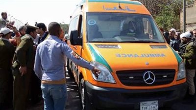 مصرع طفلين وإصابة 22 شخصا إثر انقلاب سيارة في ترعة بالبدرشين