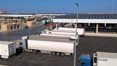 تصدير 50 ألفًا و450 طن فوسفات من ميناء سفاجا إلى الهند