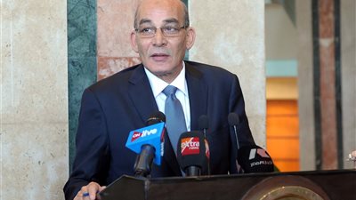 وزير الزراعة يفتتح موسم جني القطن بالفيوم غدا