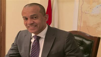 القنصل المصري في الرياض يلتقي أبناء الجالية في مدينة 