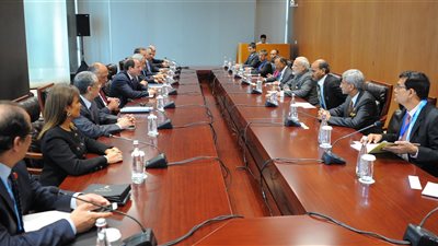 السيسي يبحث سبل تطوير التعاون مع رئيس وزراء الهند