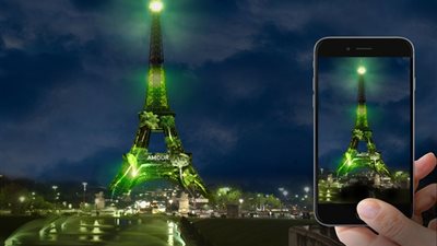 برج إيفل يتحول إلى غابة افتراضية خلال قمة المناخ في باريس