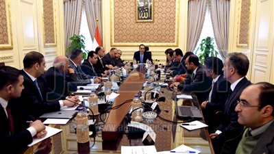 «مدبولى» يستعرض إجراءات برنامج مضاعفة صادرات مواد البناء