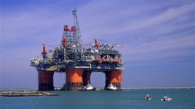 النفط يرتفع وسط مخاوف من زيادة المعروض قبل اجتماع 