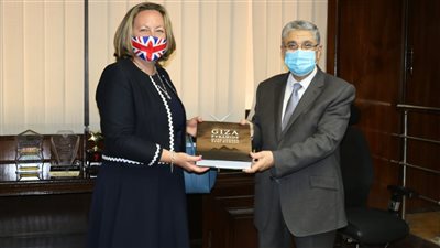 شاكر يناقش مع وزيرة التجارة البريطانية تحضيرات مؤتمر المناخ COP26