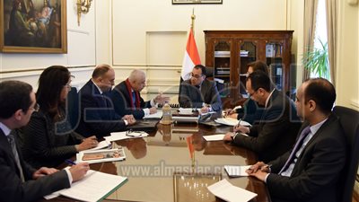 رئيس الوزراء يتابع تطبيق منظومة التعليم الجديدة 
