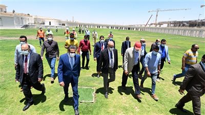 وزير الإسكان ومستشار السيسي يتفقدان دار أوبرا العاصمة الإدارية