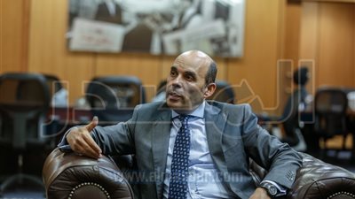 خطة للتوسع في نظم الدفع الإلكتروني والخدمات المصرفية الرقمية