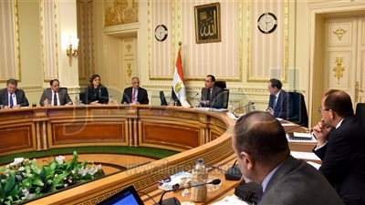 خطة حكومية لزيادة مراكز تحويل السيارات للعمل بالغاز الطبيعي