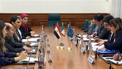 «نصر» تبحث مع وزير البنية التحتية الإيطالي ضخ استثمارات في «النقل»