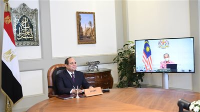 السيسي يبحث مع  رئيس وزراء ماليزيا سبل تعزيز التعاون بين البلدين