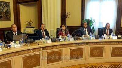 مجلس الوزراء يوافق على زيادة قيمة الإسناد لحفر الآبار بمنخفض القطارة