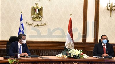 رئيسا وزراء مصر واليونان يترأسان جلسة مباحثات موسعة