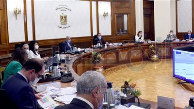 100 إجراء ضمن خطة الحكومة المقترحة للنهوض بالصناعة وتنمية الصادرات