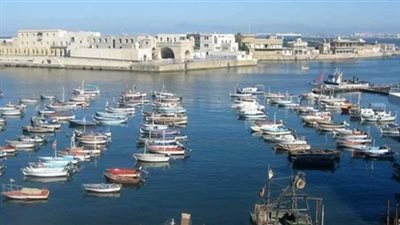 محافظ كفر الشيخ يعتمد 30 مليون جنيه لتطوير ميناء 