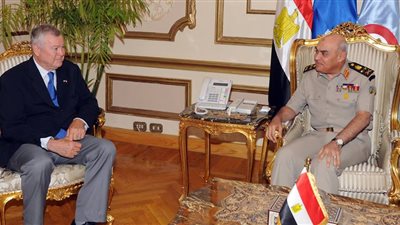 تفاصيل لقاء وزير الدفاع بوفد الكونجرس الأمريكي