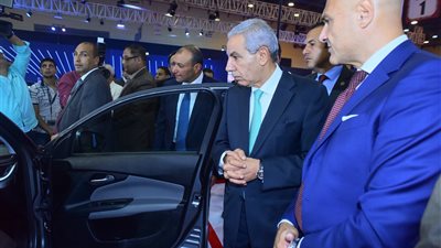 طارق قابيل: 3 مليارات دولار إجمالى استثمارات قطاع صناعة السيارات بمصر
