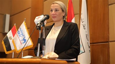 وزيرة البيئة: إنشاء 61 وحدة غاز حيوي في سوهاج