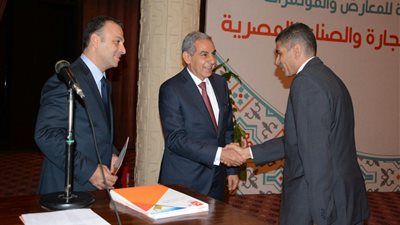 قابيل: صناعة المعارض والمؤتمرات أحد أهم الركائز للنهوض بالصادرات