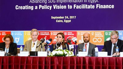 سحر نصر: 8 مليارات دولار حجم محفظة مصر في البنك الدولي