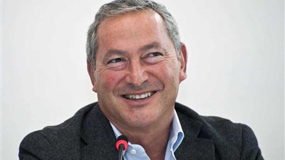 «أوراسكوم للتنمية» .. السهم يُحافظ على مكاسب العام الماضى .. وخطة لخفض المديونيات وتراجع القروض