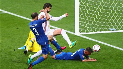 فيديو وصور: إيطاليا تطيح بإسبانيا حاملة اللقب وتقابل ألمانيا في دور الثمانية