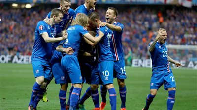 فيديو: ايسلندا تطيح بانجلترا من بطولة أوروبا