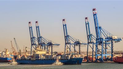  ميناء دمياط يستقبل 4 سفن حاويات وبضائع خلال 24 ساعة